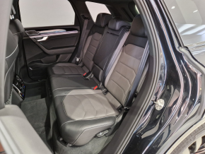 VW Touareg R-Style V6 TDI thumbnail
