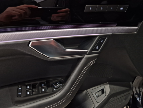 VW Touareg R-Style V6 TDI thumbnail