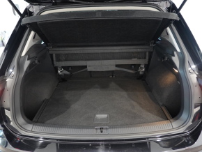 VW Tiguan Highline TDI SCR 4MOTION DSG thumbnail