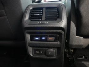 VW Tiguan Highline TDI SCR 4MOTION DSG thumbnail