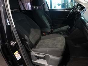 VW Tiguan Highline TDI SCR 4MOTION DSG thumbnail