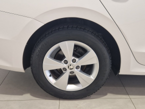 Škoda OCTAVIA COMBI AMBITION 2.0 TDI DSG thumbnail
