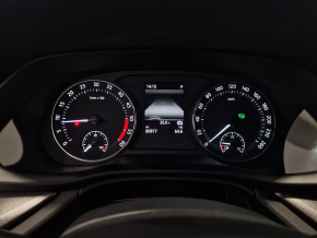 Škoda OCTAVIA COMBI AMBITION 2.0 TDI DSG thumbnail