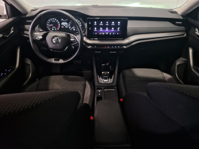 Škoda OCTAVIA COMBI AMBITION 2.0 TDI DSG thumbnail