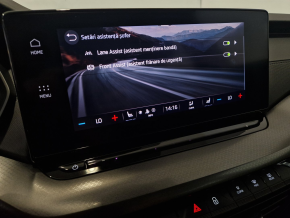 Škoda OCTAVIA COMBI AMBITION 2.0 TDI DSG thumbnail