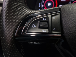 Škoda Superb Combi SportLine TDI 4x4 DSG thumbnail