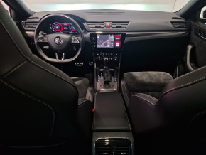 Škoda Superb Combi SportLine TDI 4x4 DSG thumbnail