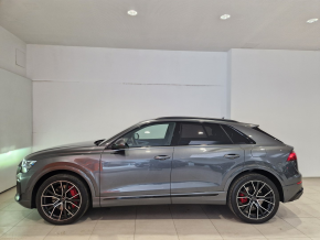 Audi Q8 PI 55 TFSI e quattro 290 kW / 394 CP thumbnail