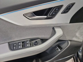 Audi Q8 PI 55 TFSI e quattro 290 kW / 394 CP thumbnail