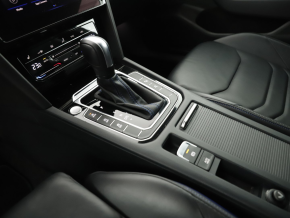 VW Arteon SB R TSI 4MOTION DSG thumbnail