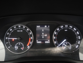 Škoda OCTAVIA COMBI AMBITION 2.0 TDI DSG thumbnail