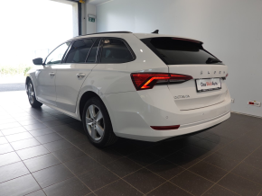 Škoda OCTAVIA COMBI AMBITION 2.0 TDI DSG thumbnail