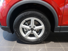 Audi Q2 35 TFSI thumbnail