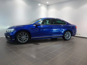 VW Noul Passat Highline 2.0  biTDI 4Mot DSG thumbnail