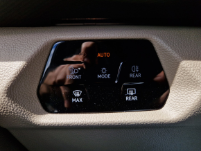 VW Multivan Style L 2.0 TDI 110KW thumbnail