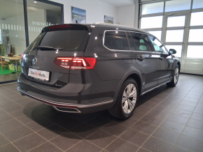 VW Noul Passat Alltrack 2.0 TDI DSG7 4Mot thumbnail