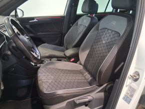 VW Noul Tiguan R-Line 2,0 TDI SCR DSG 4Mot thumbnail