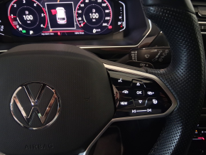 VW Noul Tiguan R-Line 2,0 TDI SCR DSG 4Mot thumbnail