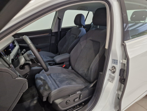 VW Noul Golf Style 2.0 TDI DSG thumbnail