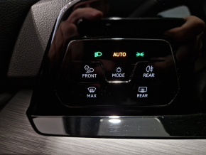 VW Noul Golf Style 2.0 TDI DSG thumbnail