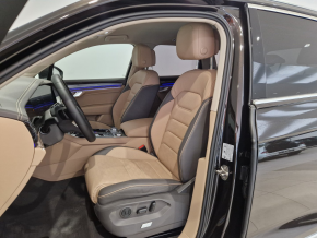 VW Touareg Atmosphere TDI 4MOTION thumbnail