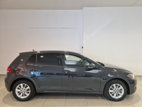VW Golf Comfortline 1.6 TDI thumbnail
