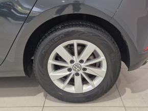VW Golf Comfortline 1.6 TDI thumbnail