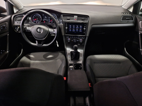 VW Golf Comfortline 1.5 TSI thumbnail