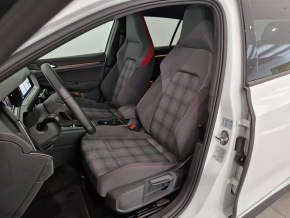 VW Golf GTI DSG thumbnail