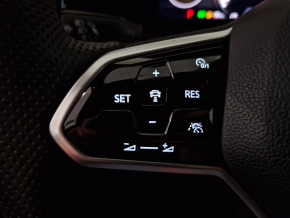 VW Golf GTI DSG thumbnail