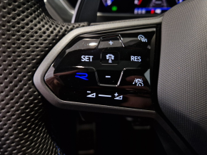 VW Tiguan R TSI 4MOTION DSG thumbnail