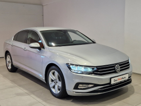 VW Noul Passat Highline 2.0 TDI DSG thumbnail