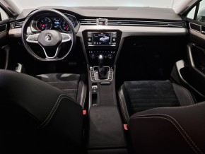 VW Noul Passat Highline 2.0 TDI DSG thumbnail