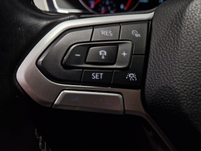 VW Noul Passat Highline 2.0 TDI DSG thumbnail