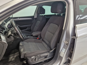 VW Noul Passat Comfortline 2.0 TDI DSG thumbnail