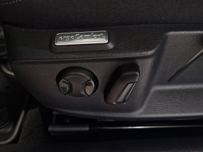 VW Noul Passat Comfortline 2.0 TDI DSG thumbnail