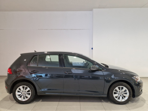VW Golf Comfortline 1.6 TDI thumbnail