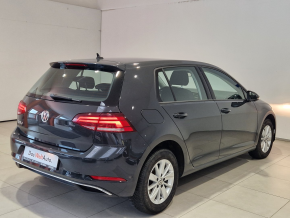 VW Golf Comfortline 1.6 TDI thumbnail