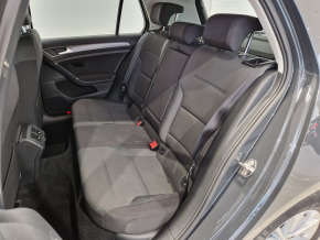 VW Golf Comfortline 1.6 TDI thumbnail