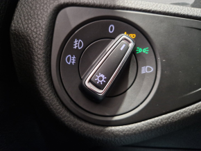 VW Golf Comfortline 1.6 TDI thumbnail