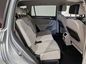 VW Tiguan Allspace CL TDI 4MOTION DSG thumbnail