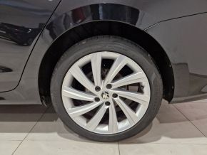Škoda OCTAVIA COMBI STYLE 2.0 TDI DSG thumbnail