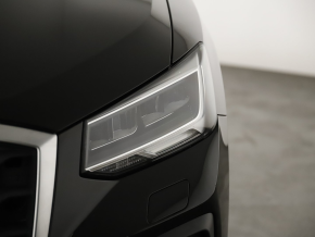 Audi Q2 35 TFSI thumbnail