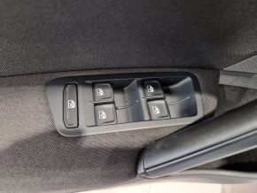 VW Golf Trendline 1.6 TDI thumbnail