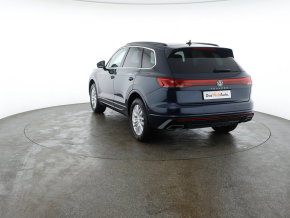 VW Noul Touareg R-Line V6 TSI thumbnail