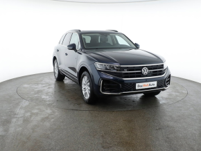 VW Noul Touareg R-Line V6 TSI thumbnail