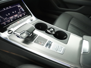 Audi A6 45 TFSI quattro Design thumbnail