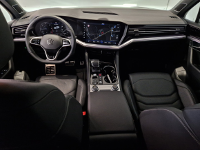 VW Touareg R-Style V6 TDI thumbnail