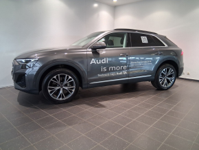 Audi Q8 PI 45 TDI quattro thumbnail