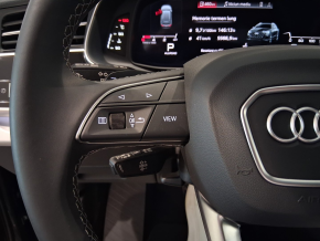 Audi Q8 PI 45 TDI quattro thumbnail